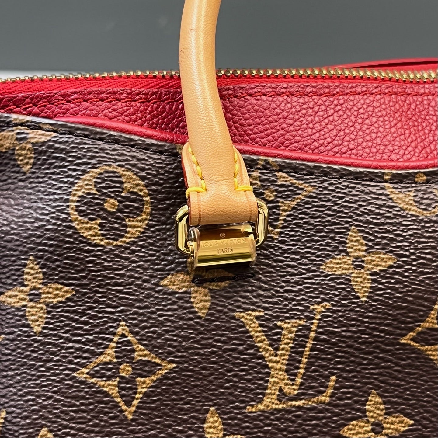 Louis Vuitton - Pallas - Leather - Brown - (mini)