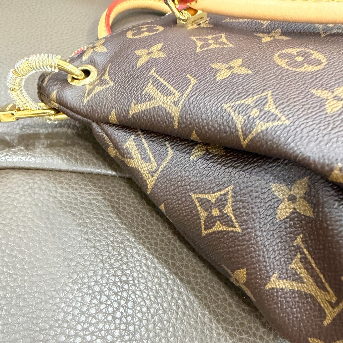 Louis Vuitton - Pallas - Leather - Brown - (small)