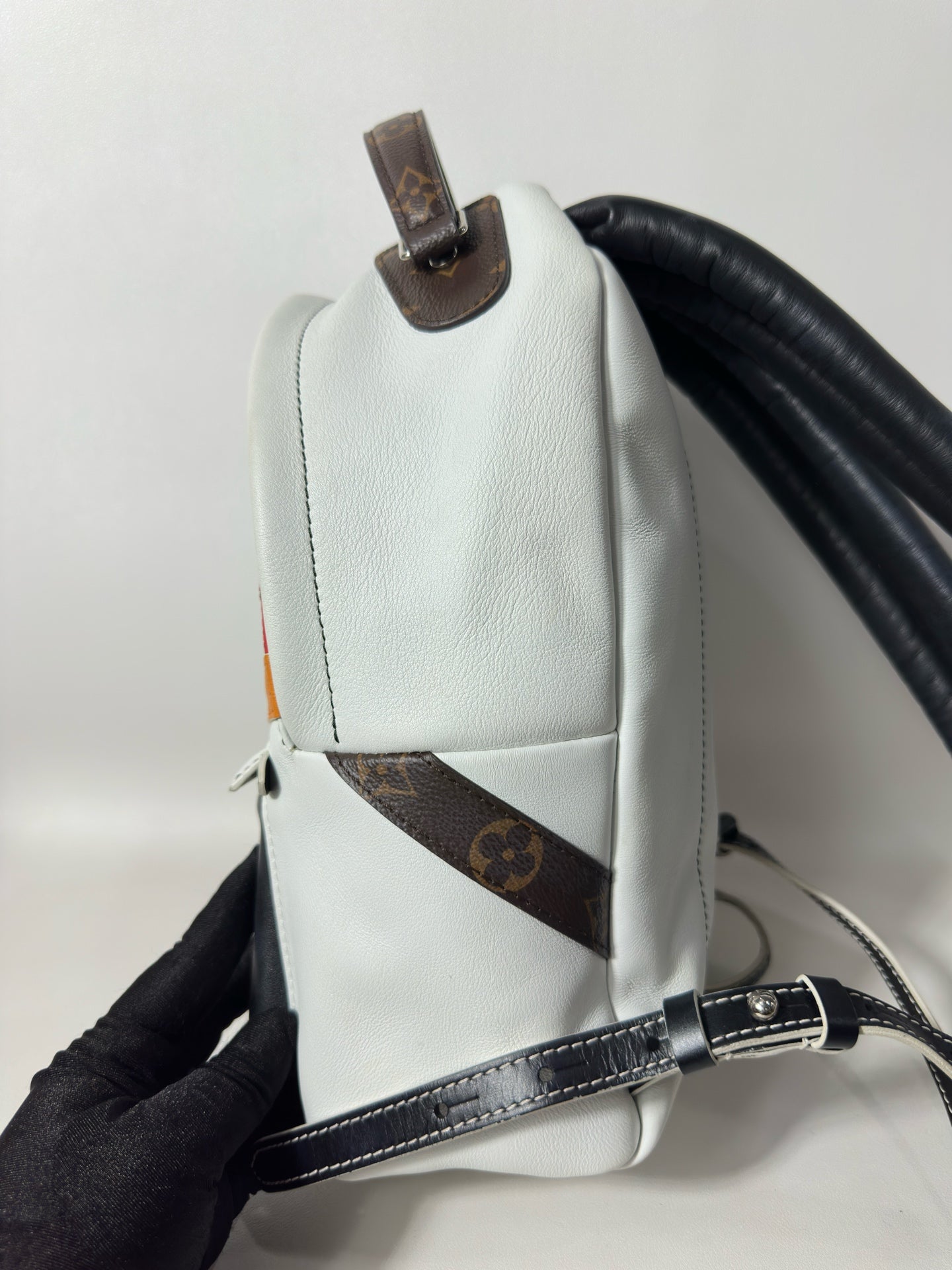 Louis Vuitton - Palm Springs - Leather - White - (small)