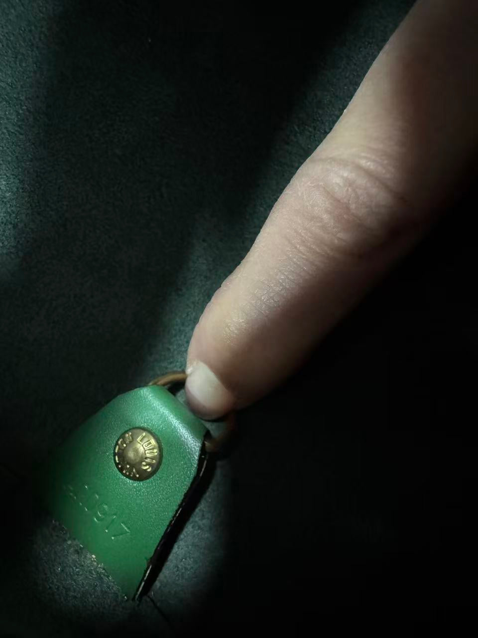 Louis Vuitton - Papillon - Epi leather - Green - (medium)