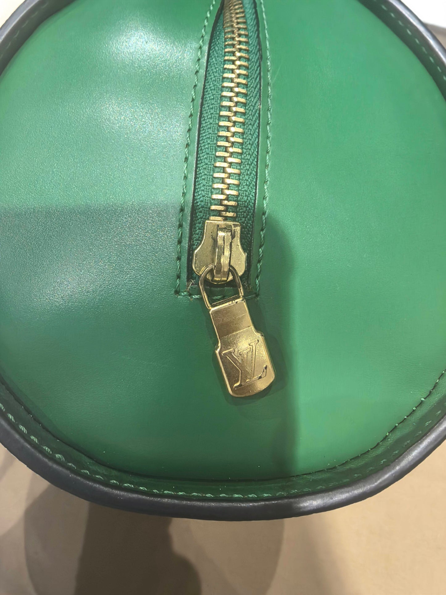 Louis Vuitton - Papillon - Epi leather - Green - (medium)