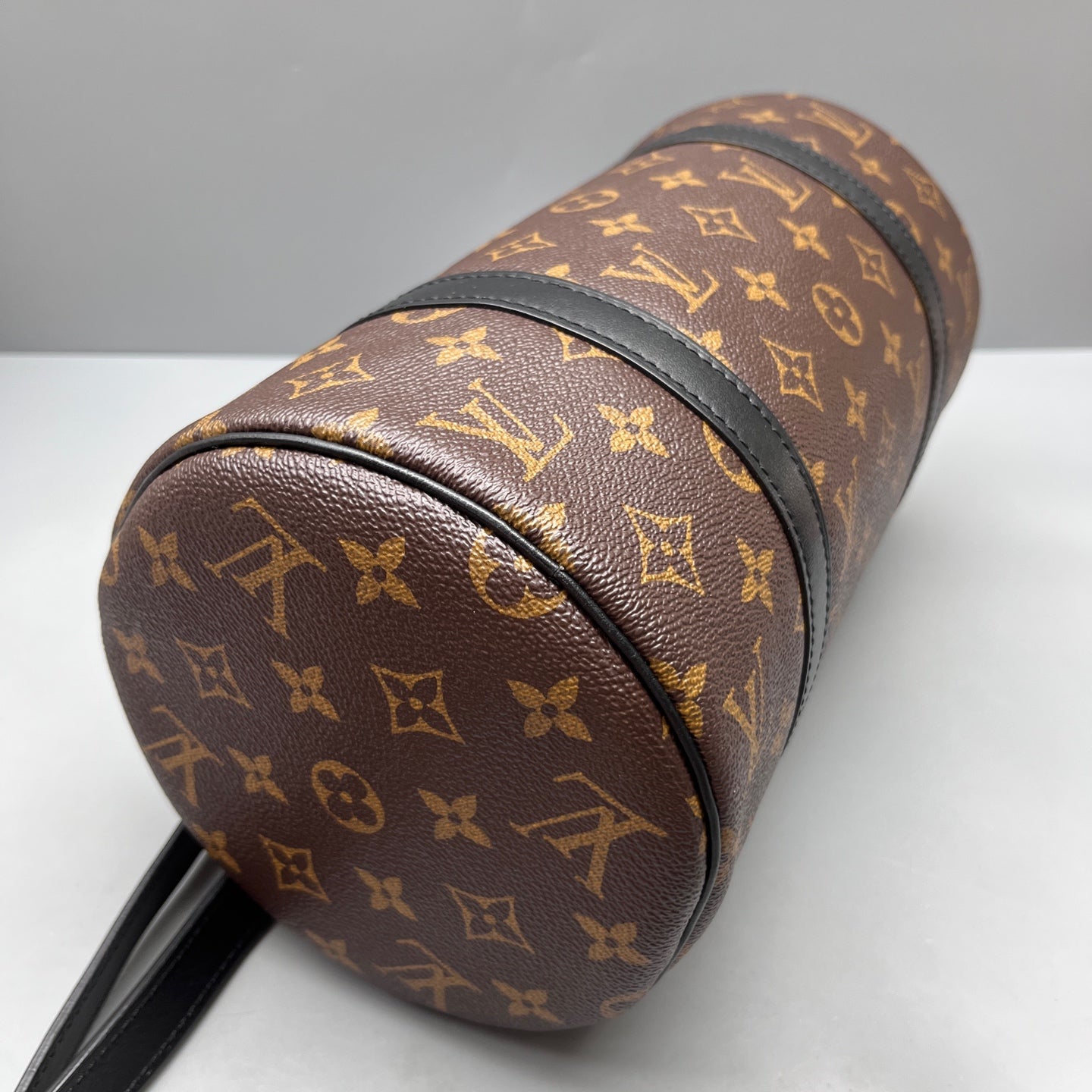 Louis Vuitton - Papillon - Leather - Multicolour - (medium)