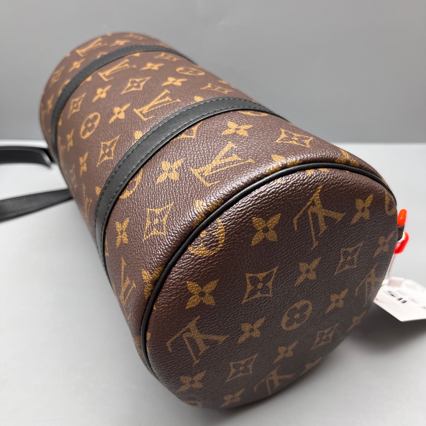 Louis Vuitton - Papillon - Leather - Multicolour - (medium)