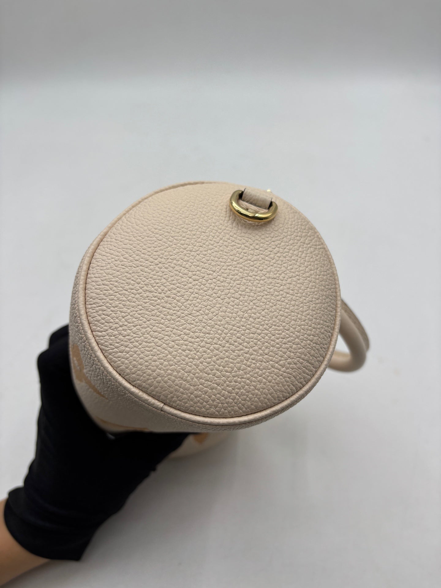 Louis Vuitton - Papillon Mini Cylindrical Bag - Calfskin leather - Vanilla Yellow - (mini)