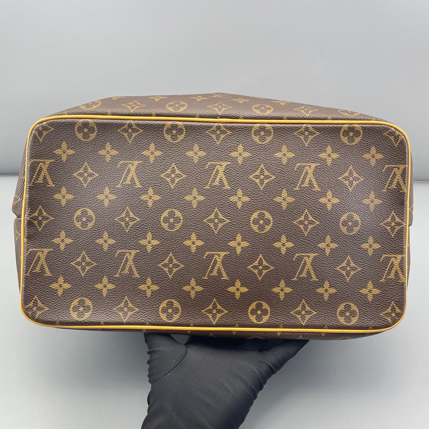 Louis Vuitton - Paramount - Leather - Brown - (Large)