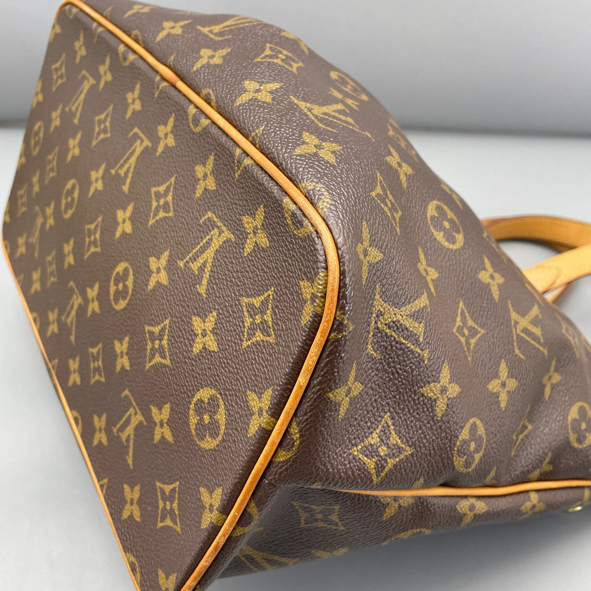 Louis Vuitton - Paramount - Synthetic - Brown - (small)