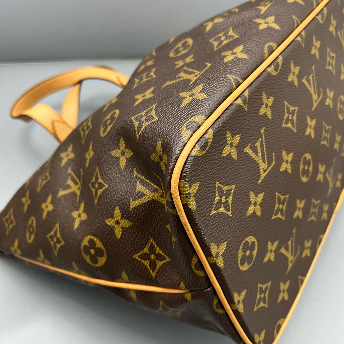 Louis Vuitton - Paramount - Synthetic - Brown - (Small)