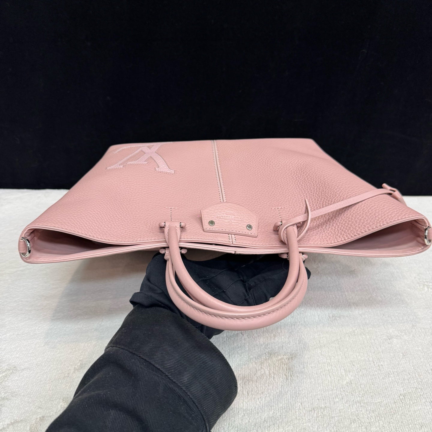 Louis Vuitton - Pernelle - Leather - Pink - (medium)