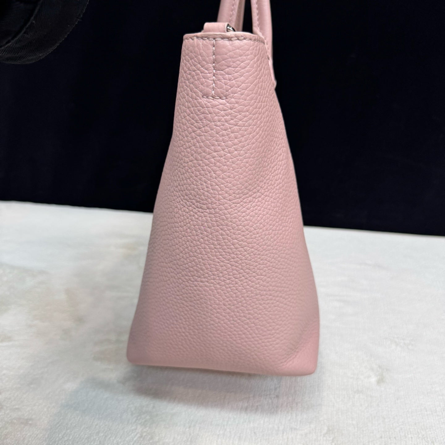 Louis Vuitton - Pernelle - Leather - Pink - (medium)