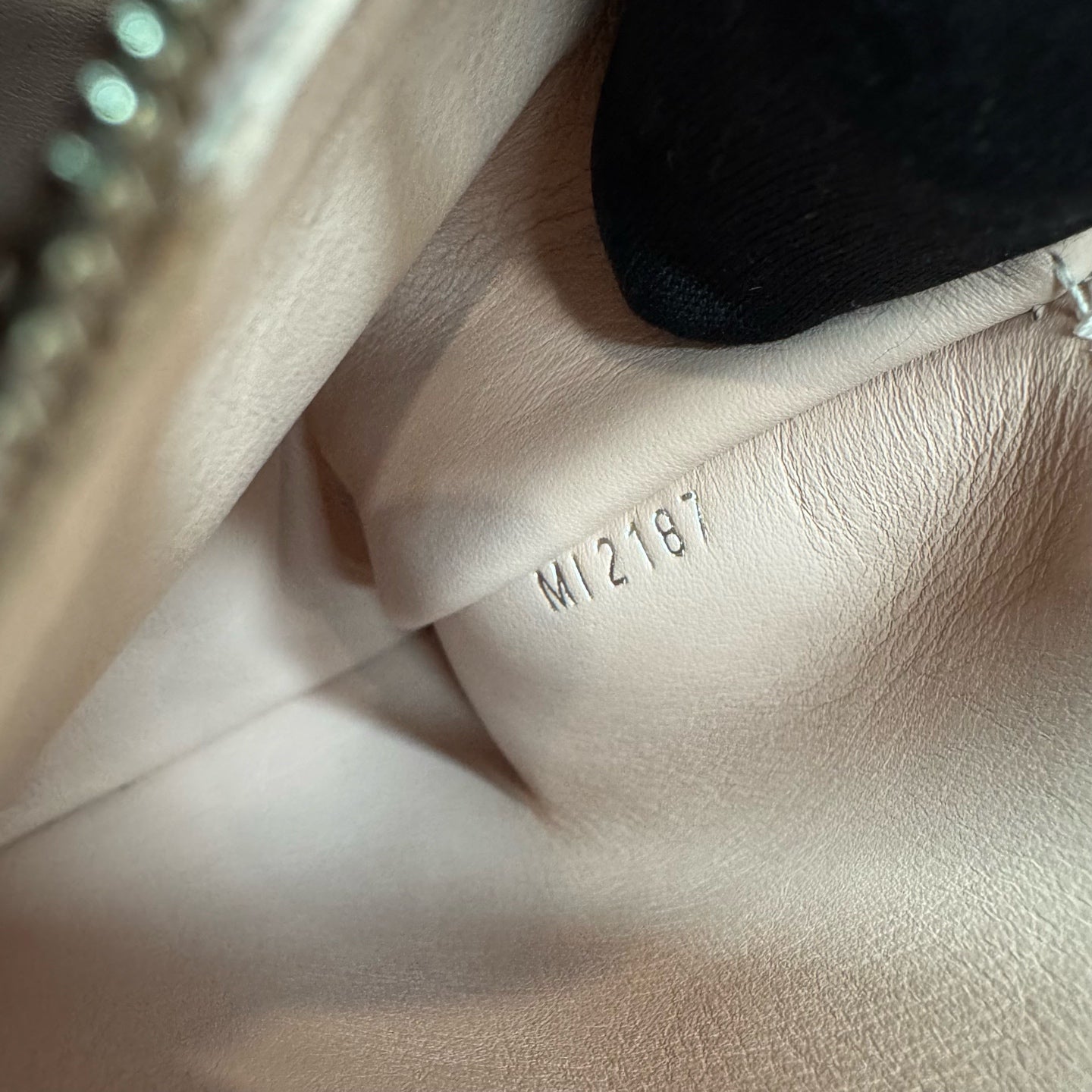 Louis Vuitton - Pernelle - Leather - Pink - (medium)