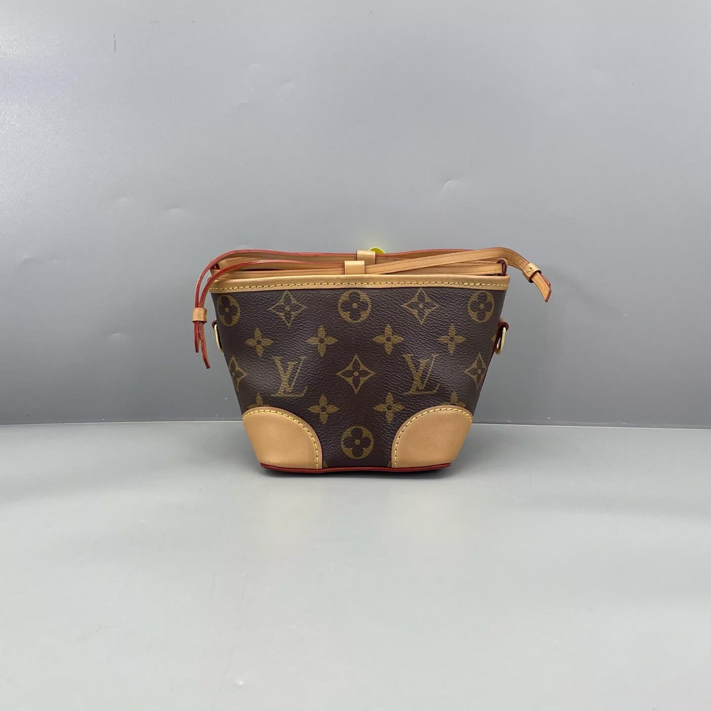 Louis Vuitton - Petit Noé - Monogram canvas and Vachetta leather - Brown - (mini)