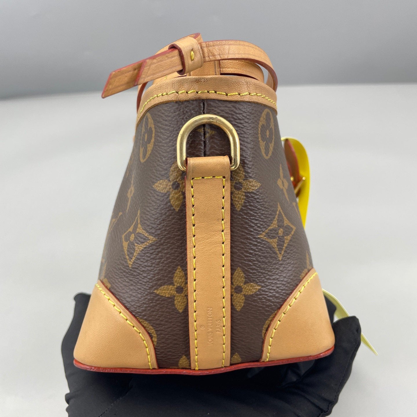 Louis Vuitton - Petit Noé - Monogram canvas and Vachetta leather - Brown - (mini)