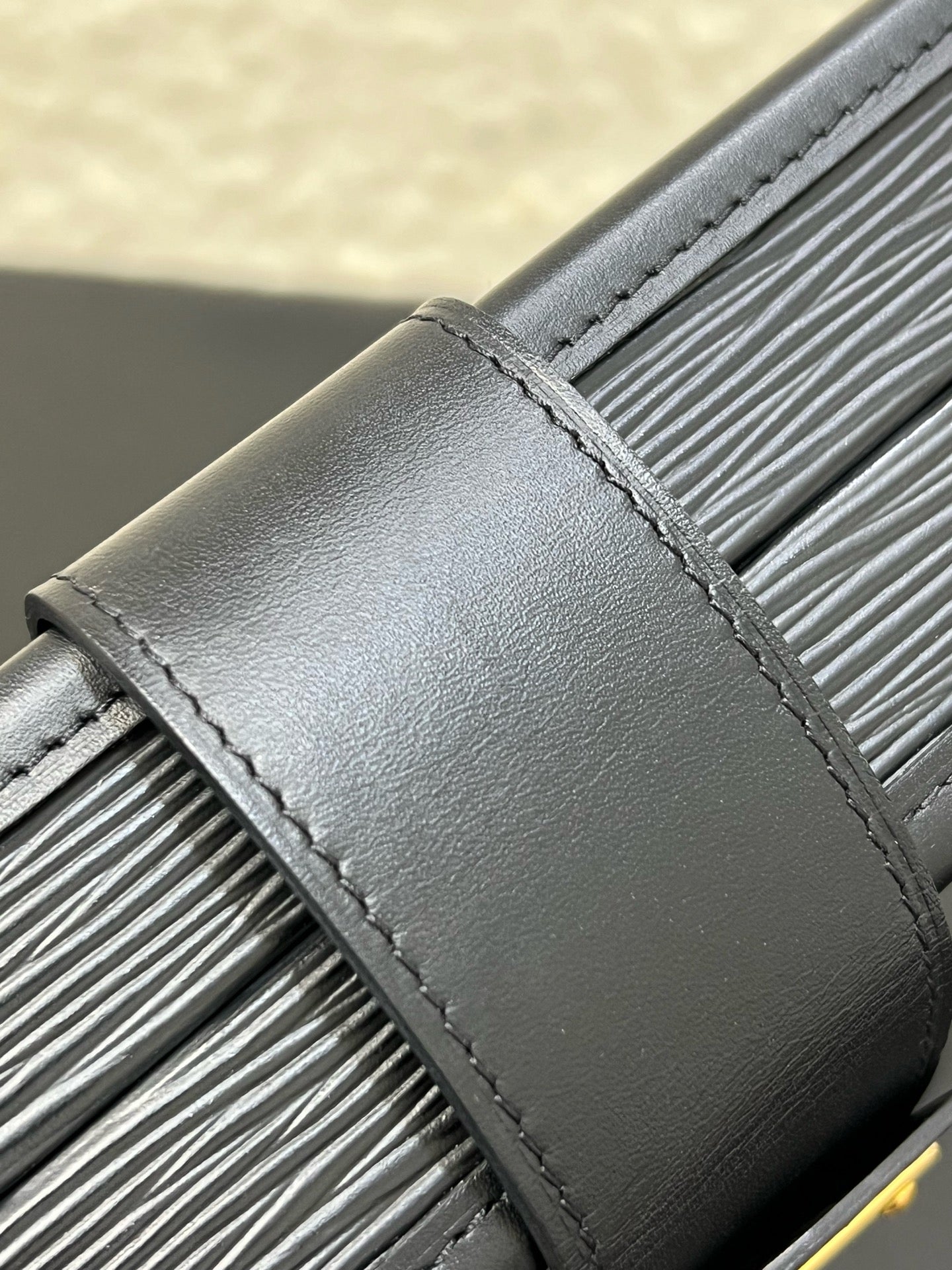 Louis Vuitton - Petite Malle - Leather - Black - (mini)