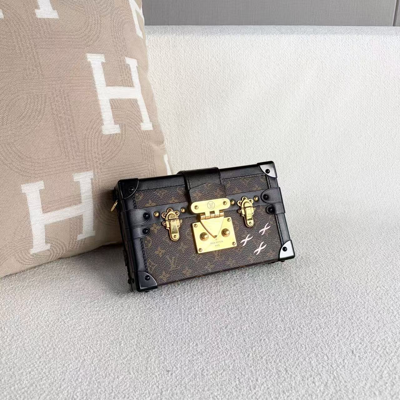 Louis Vuitton - Petite Malle - Monogram coated canvas with leather trim - Brown - (mini)