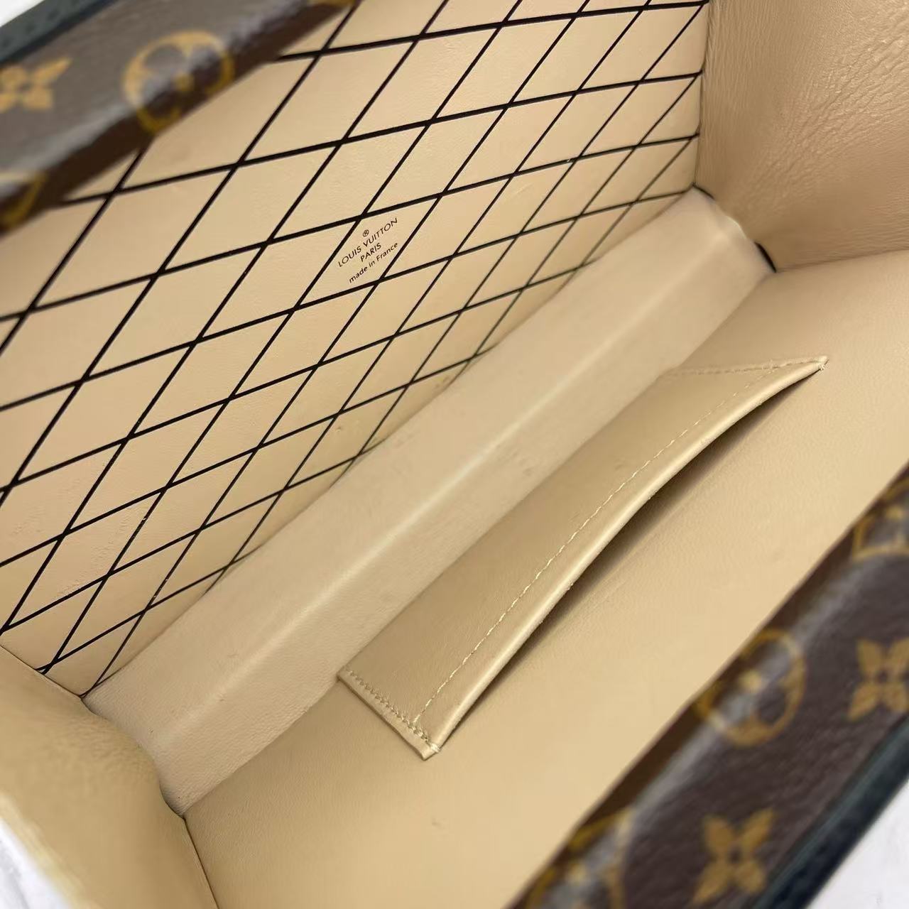 Louis Vuitton - Petite Malle - Monogram coated canvas with leather trim - Brown - (small)