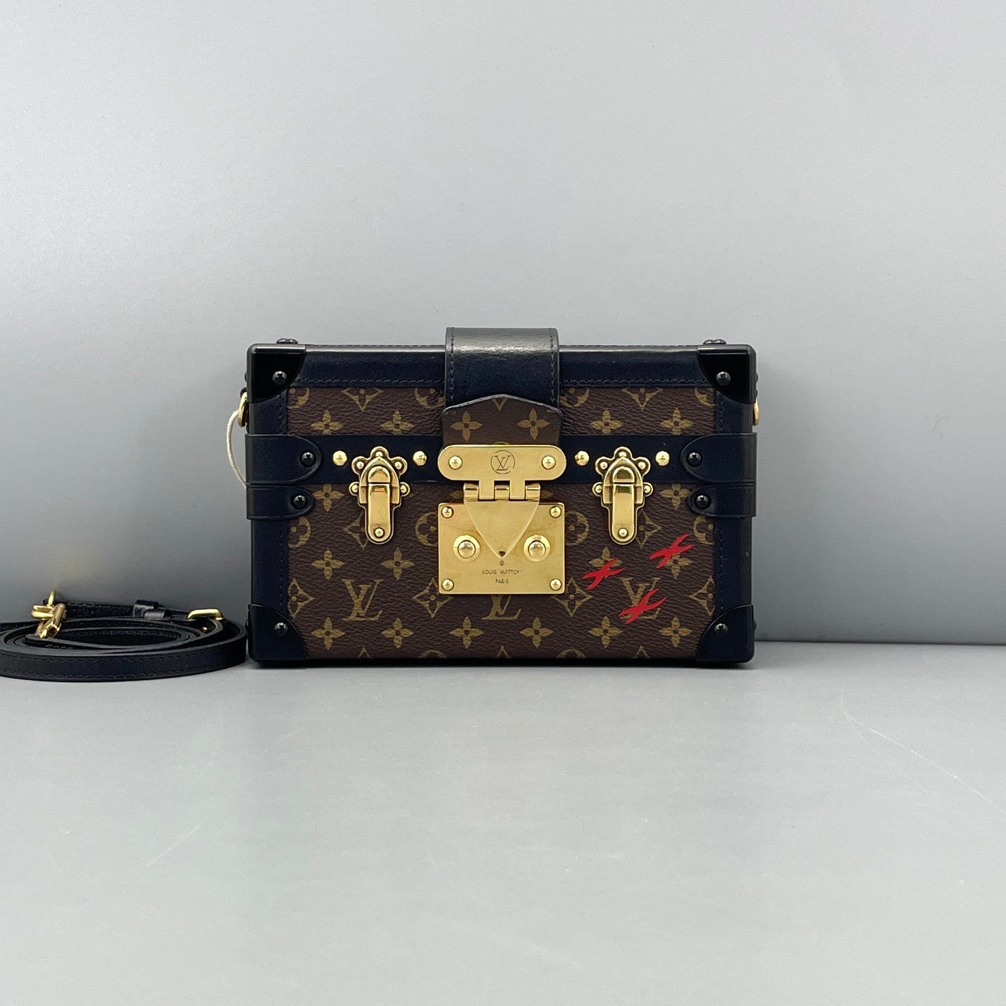 Louis Vuitton - Petite Malle - Monogram coated canvas with leather trim - Brown with Black and Gold-Tone Hardware - (mini)