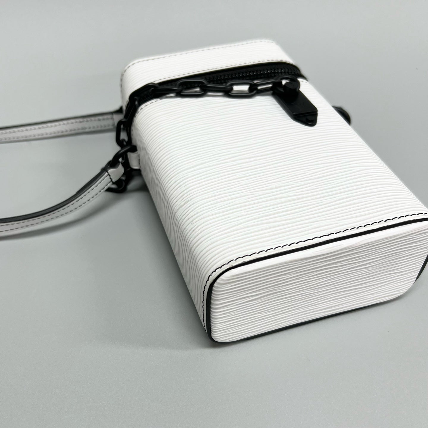 Louis Vuitton - Phone Box - Leather - White - (mini)