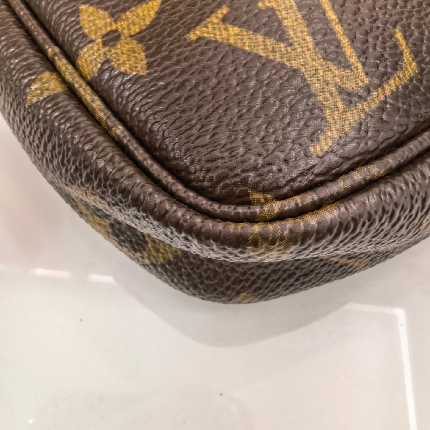 Louis Vuitton - Pochette Accessoires - Cloth - Brown - (small)