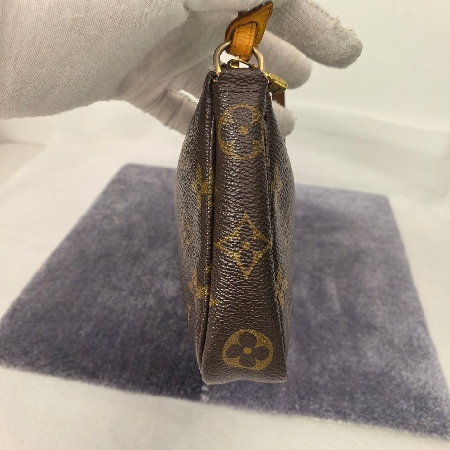 Louis Vuitton - Pochette Accessoires - Cloth - Brown - (small)
