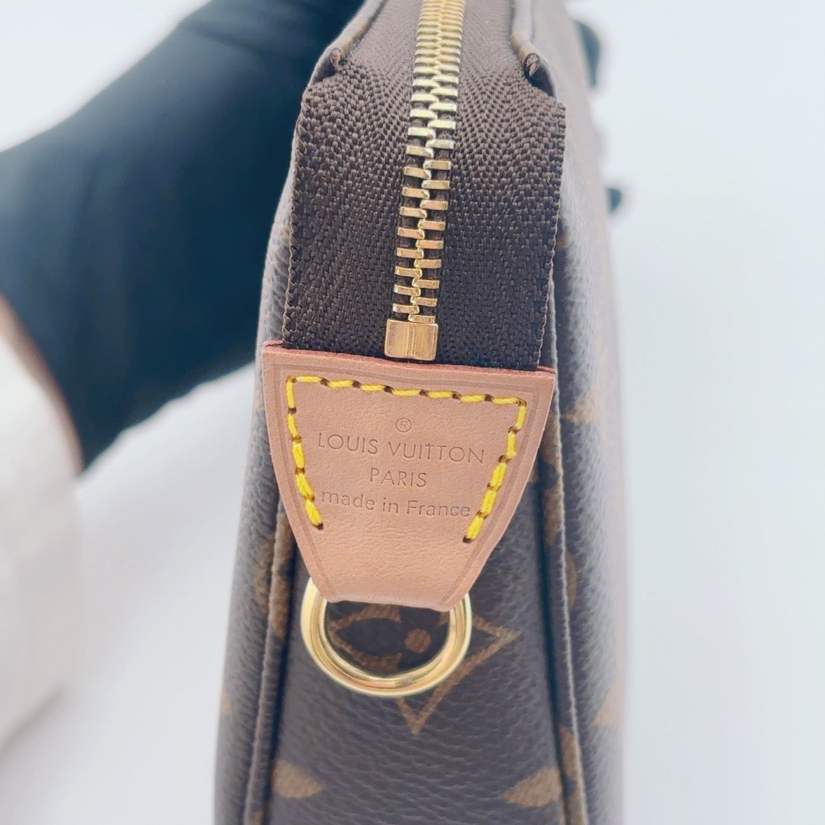 Louis Vuitton - Pochette Accessoires - Cloth - Brown - (small)