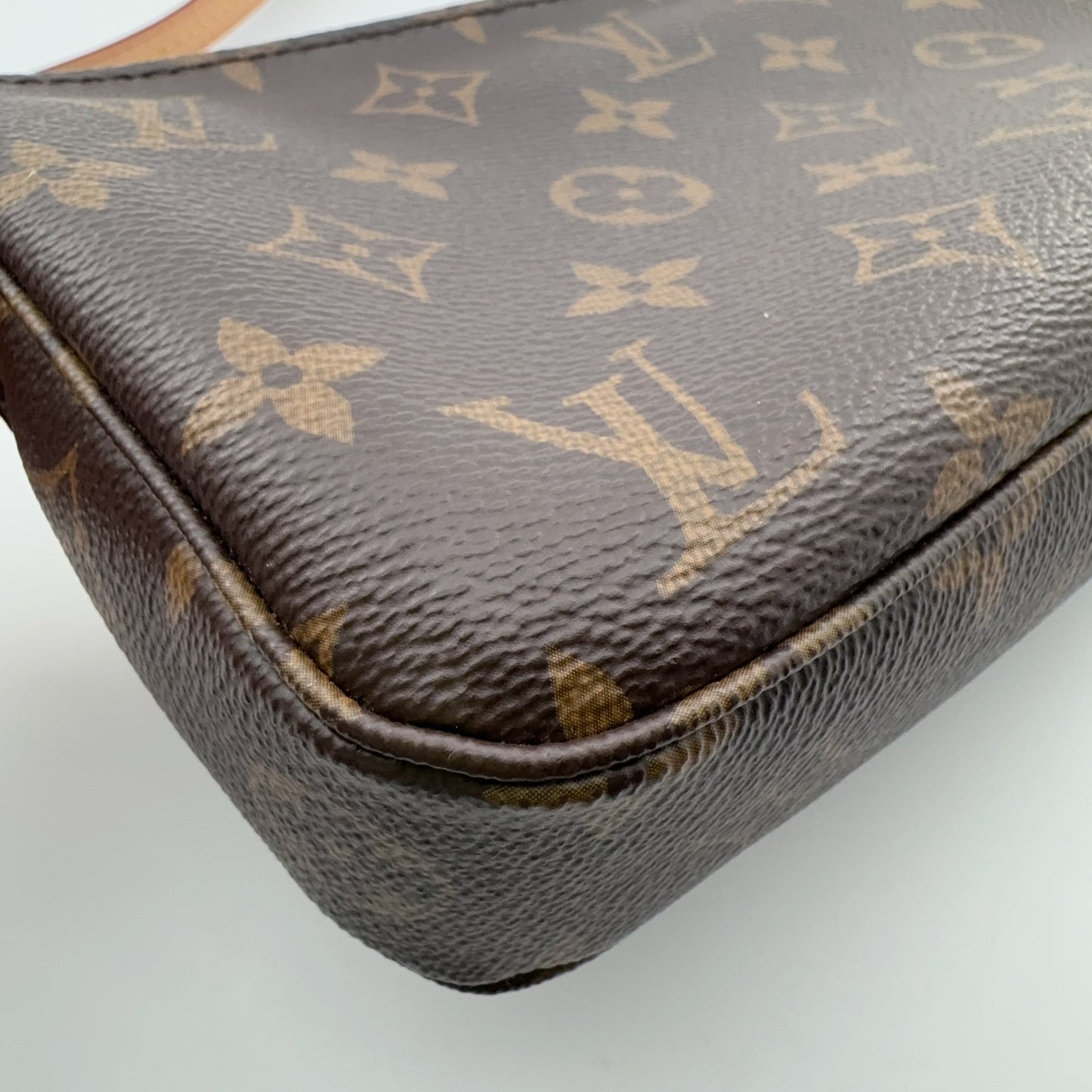 Louis Vuitton - Pochette Accessoires - Cloth - Brown - (small)