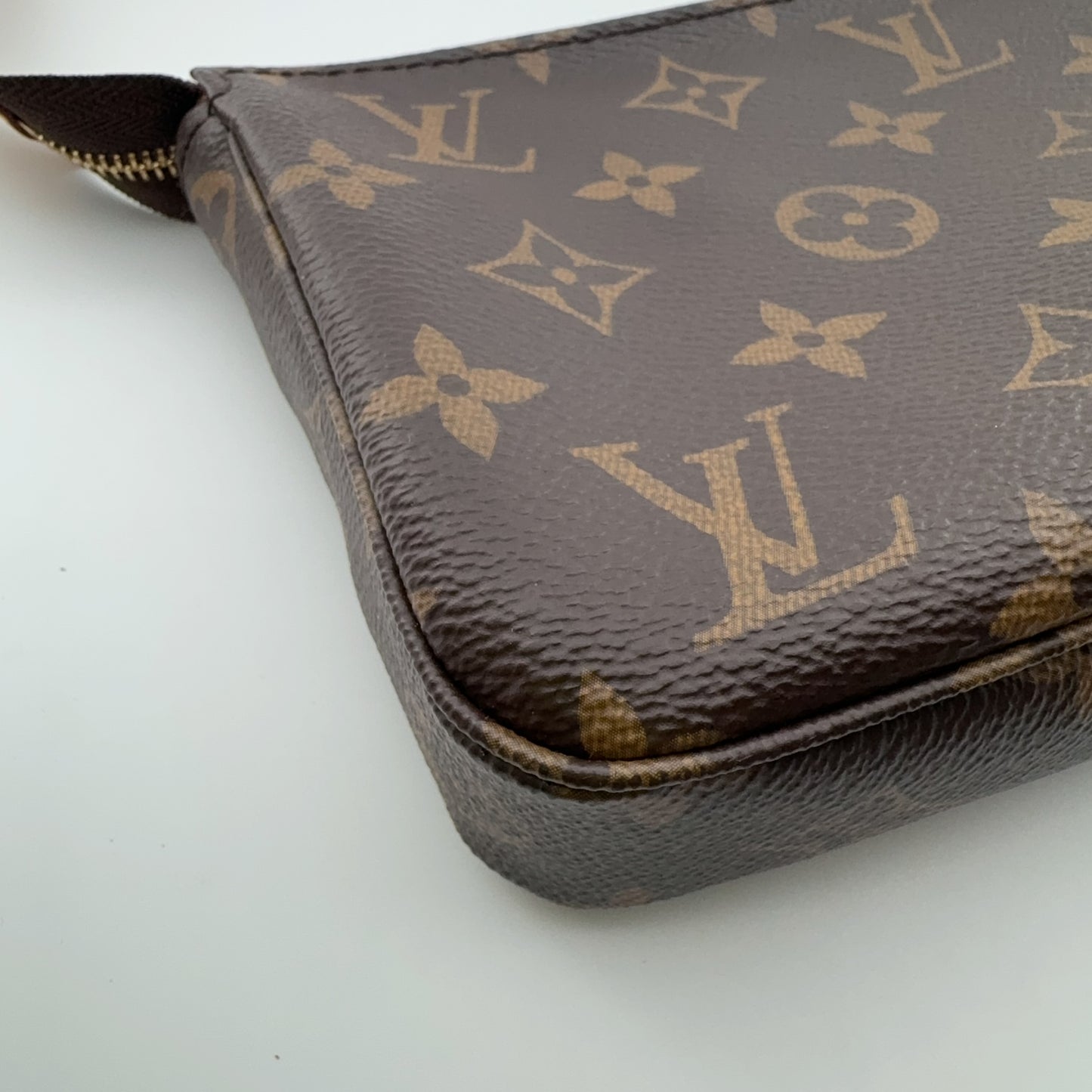 Louis Vuitton - Pochette Accessoires - Cloth - Brown - (small)