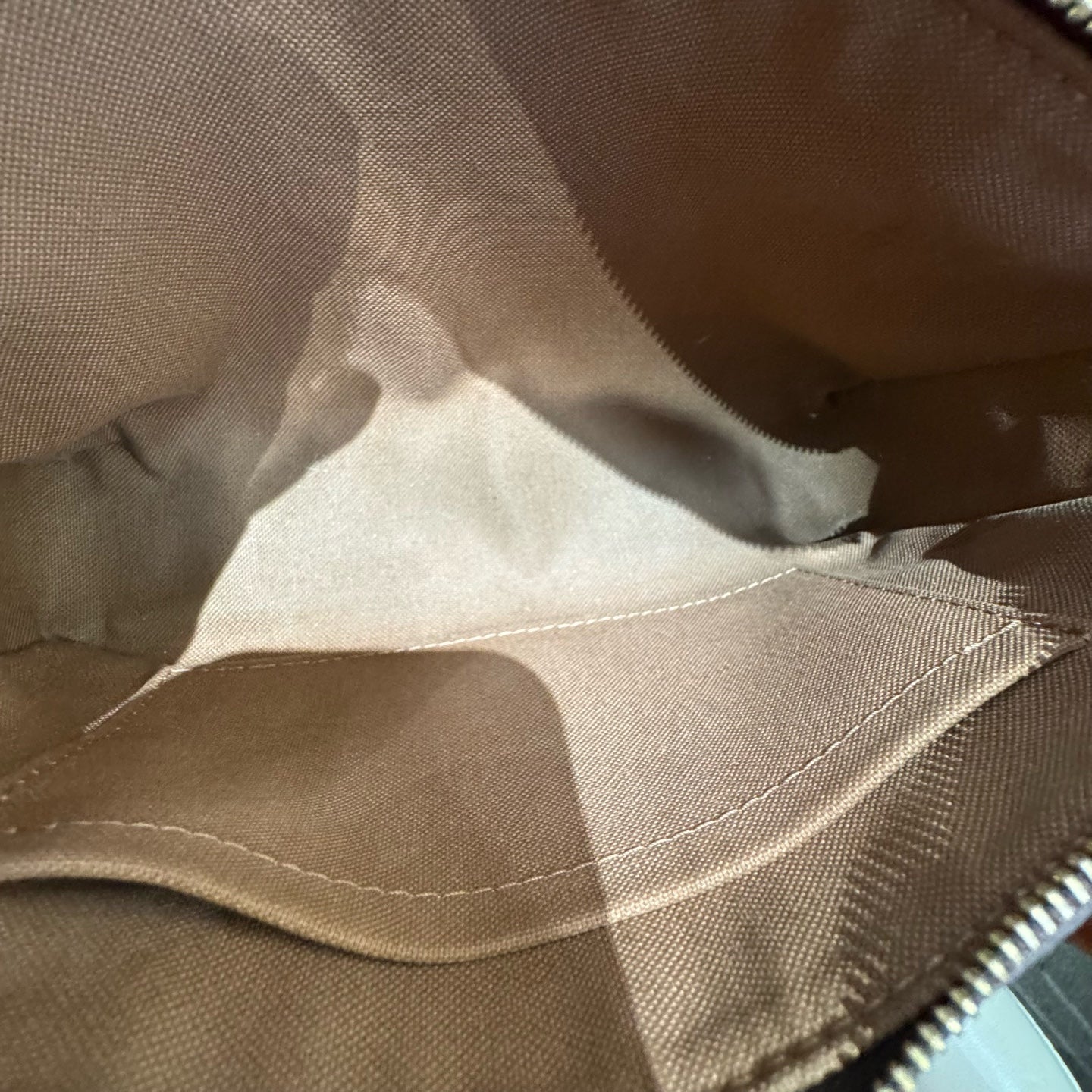 Louis Vuitton - Pochette Accessoires - Leather - Brown - (mini)