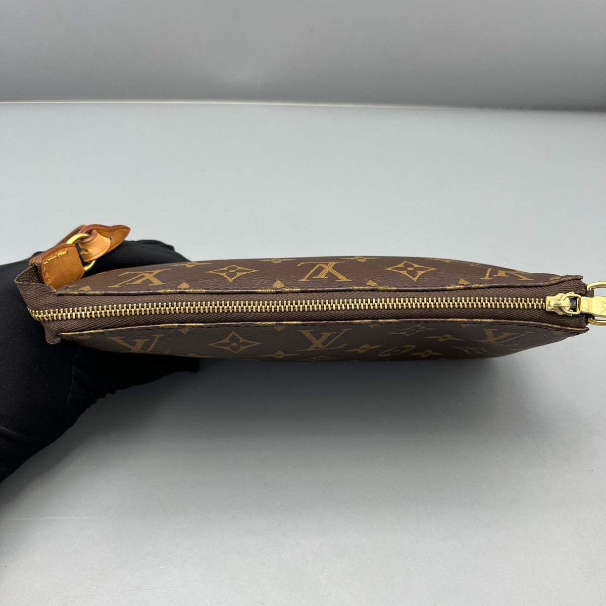 Louis Vuitton - Pochette Accessoires - Synthetic - Brown - (mini)