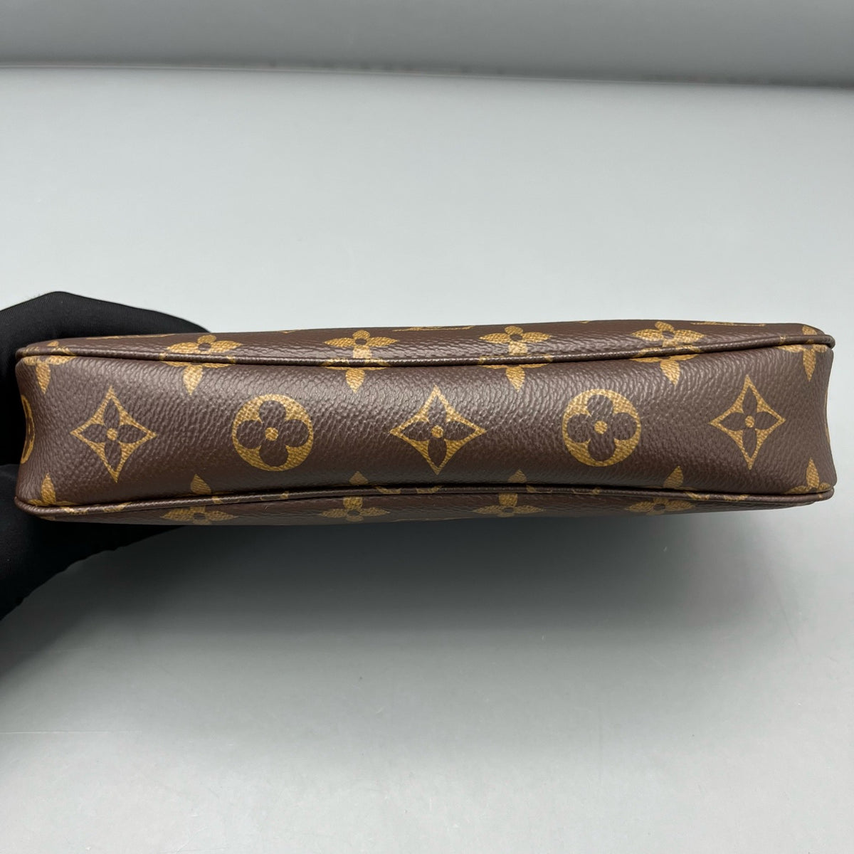 Louis Vuitton - Pochette Accessoires - Synthetic - Brown - (mini)