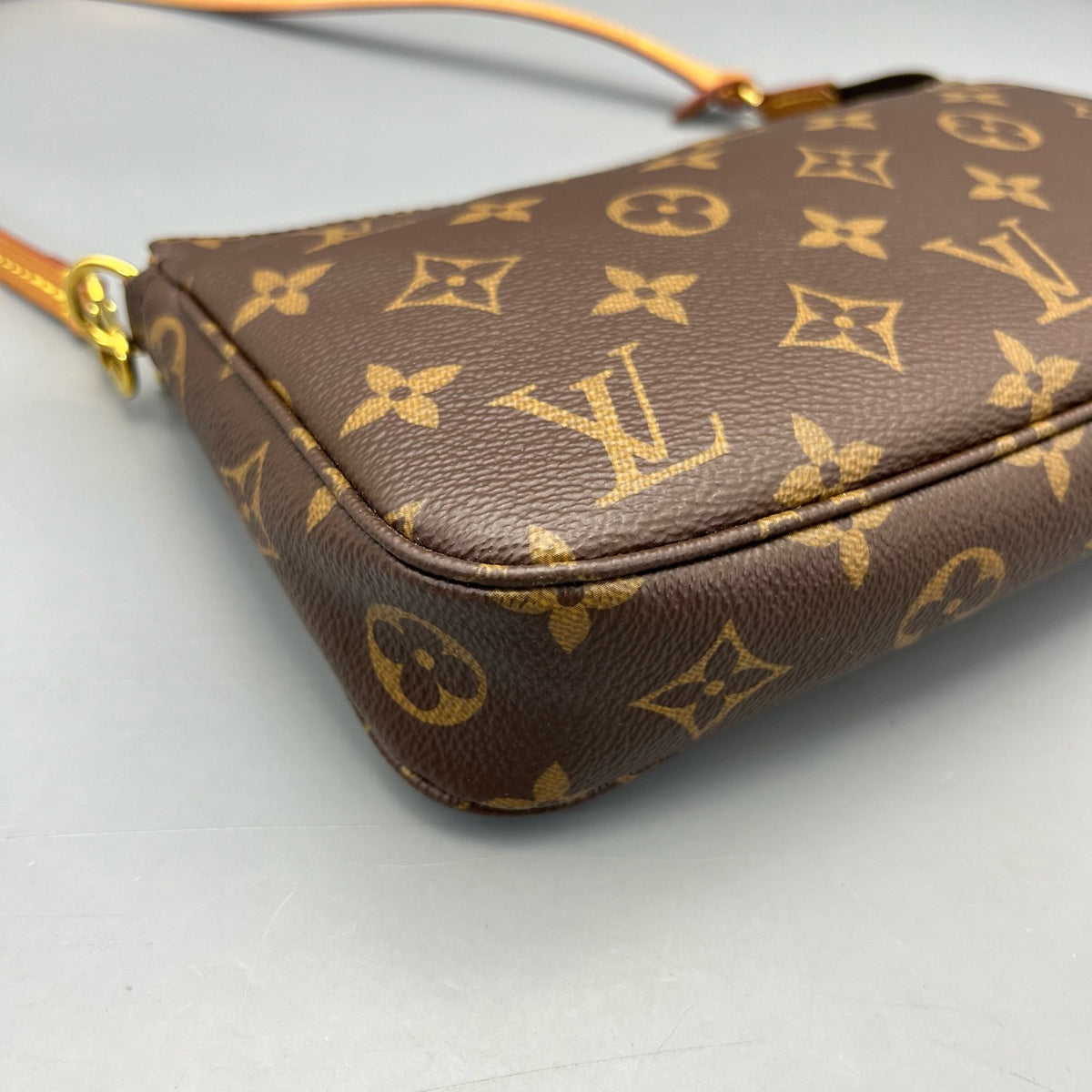 Louis Vuitton - Pochette Accessoires - Synthetic - Brown - (mini)