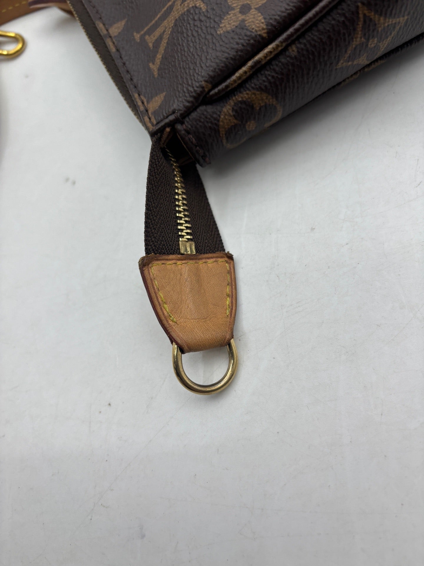 Louis Vuitton - Pochette Accessoires - Synthetic - Brown - (mini)