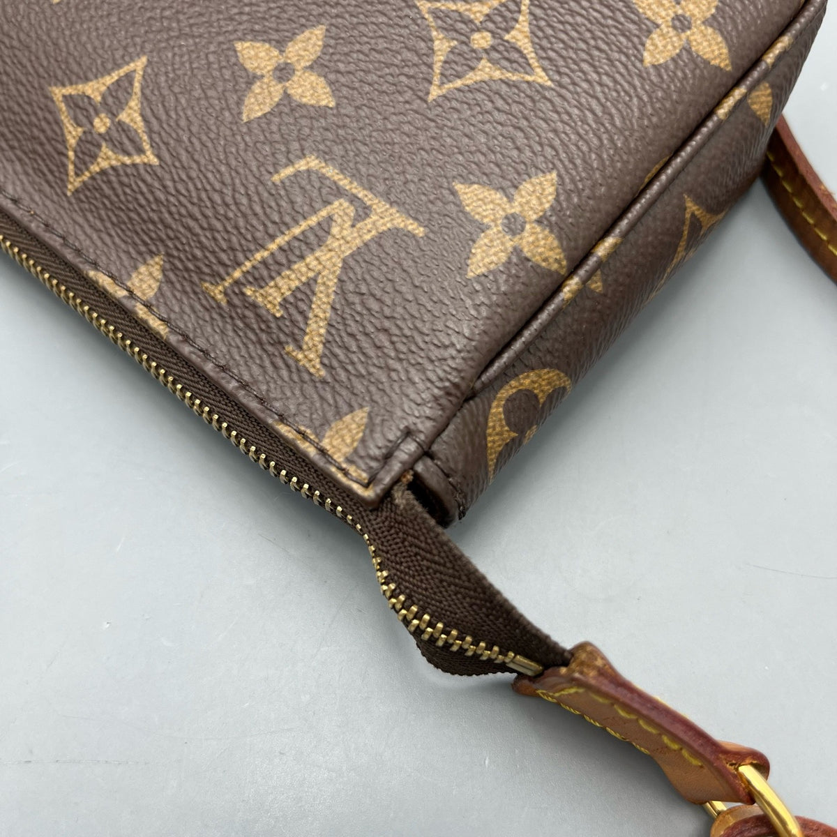 Louis Vuitton - Pochette Accessoires - Synthetic - Brown - (mini)
