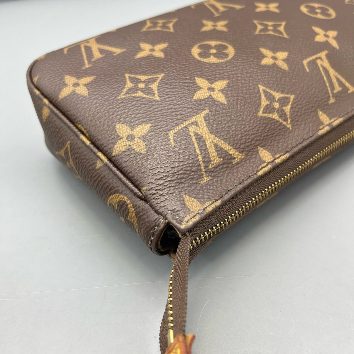 Louis Vuitton - Pochette Accessoires - Synthetic - Brown - (mini)