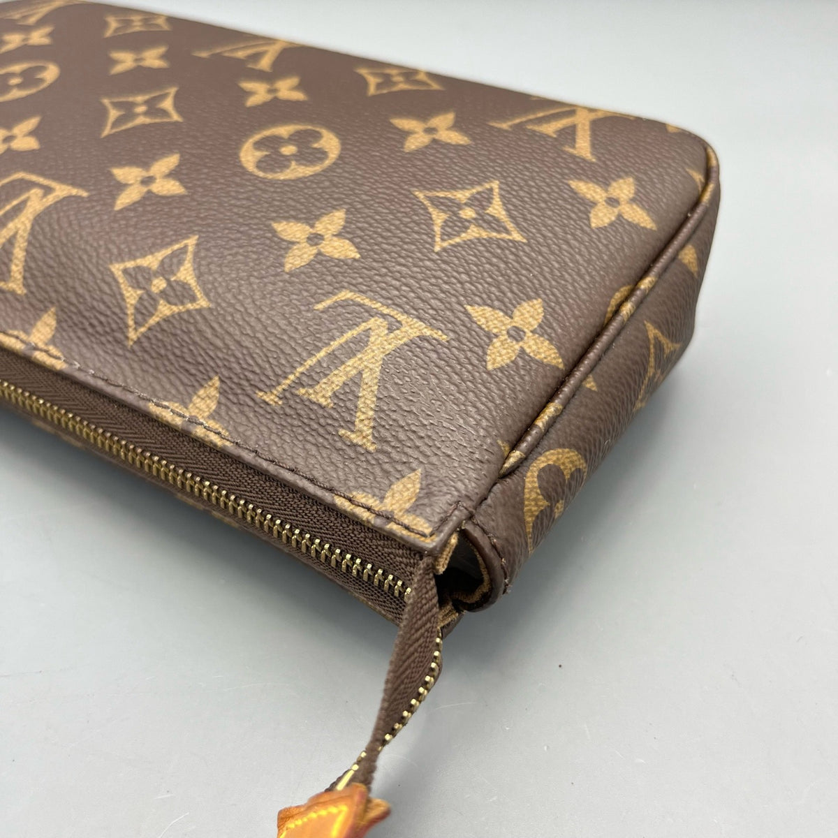 Louis Vuitton - Pochette Accessoires - Synthetic - Brown - (mini)