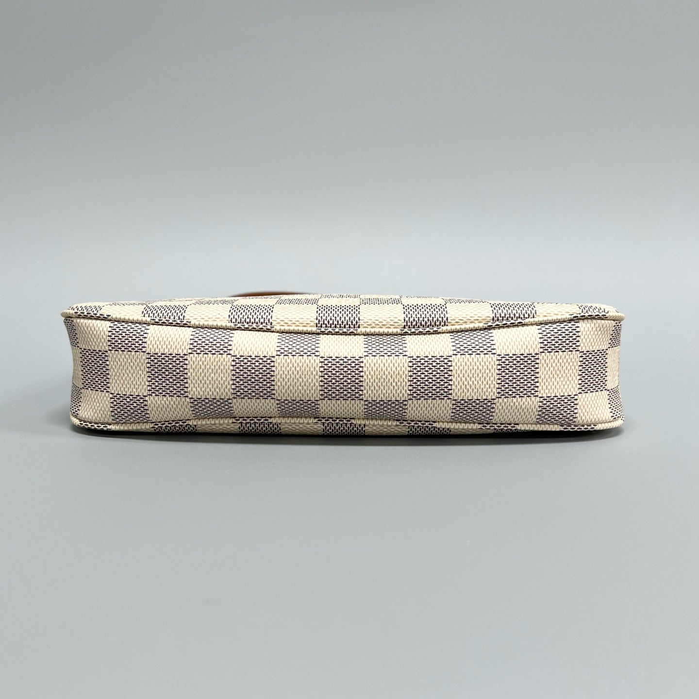 Louis Vuitton - Pochette Accessoires - Synthetic - White - (mini)