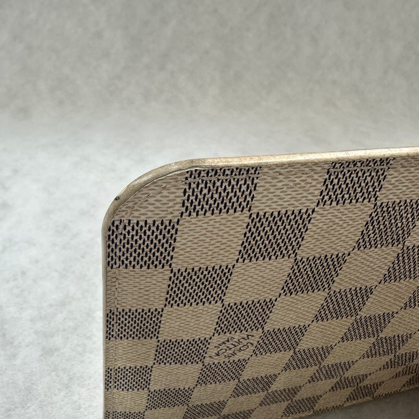 Louis Vuitton - Pochette Accessoires - Synthetic - White - (small)