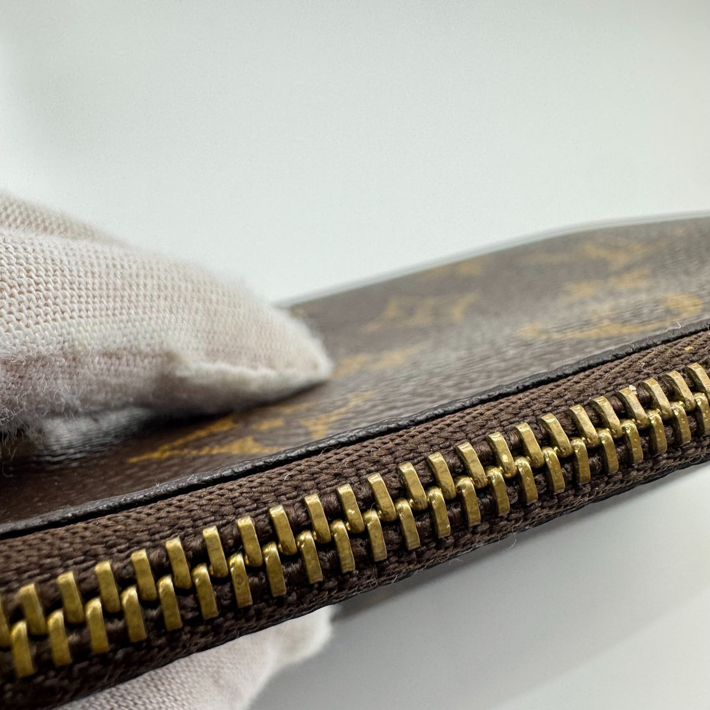 Louis Vuitton - Pochette Cosmetic - Synthetic - Brown - (small)