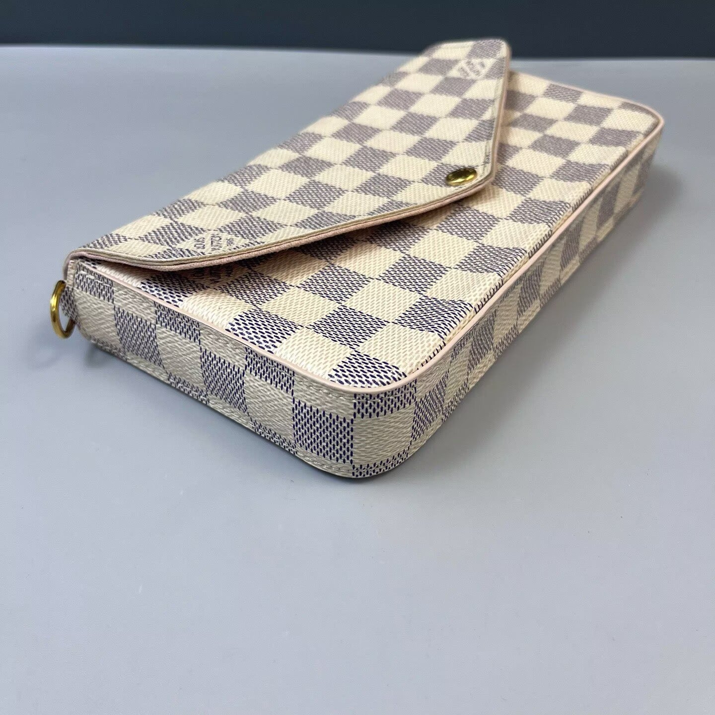 Louis Vuitton - Pochette Félicie - Damier Azur coated canvas with leather trim - White - (mini)