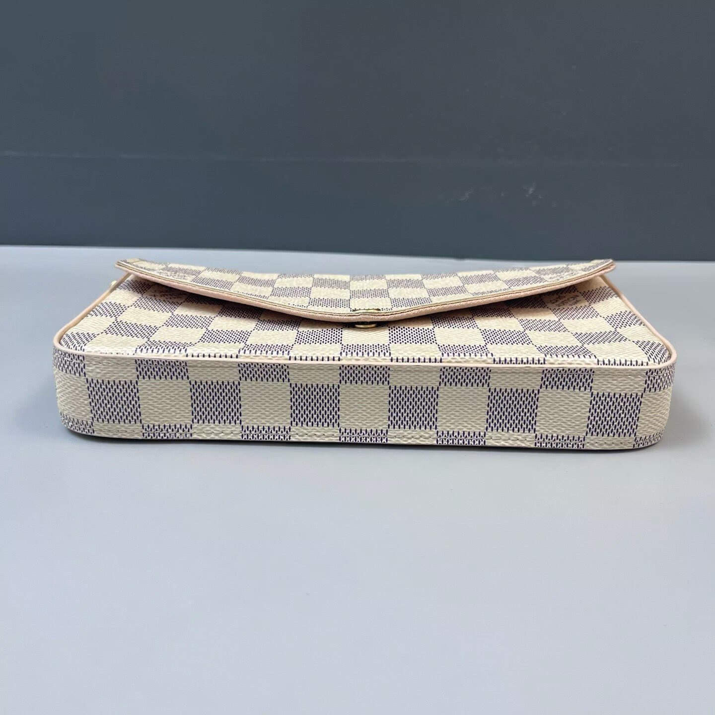 Louis Vuitton - Pochette Félicie - Damier Azur coated canvas with leather trim - White - (mini)
