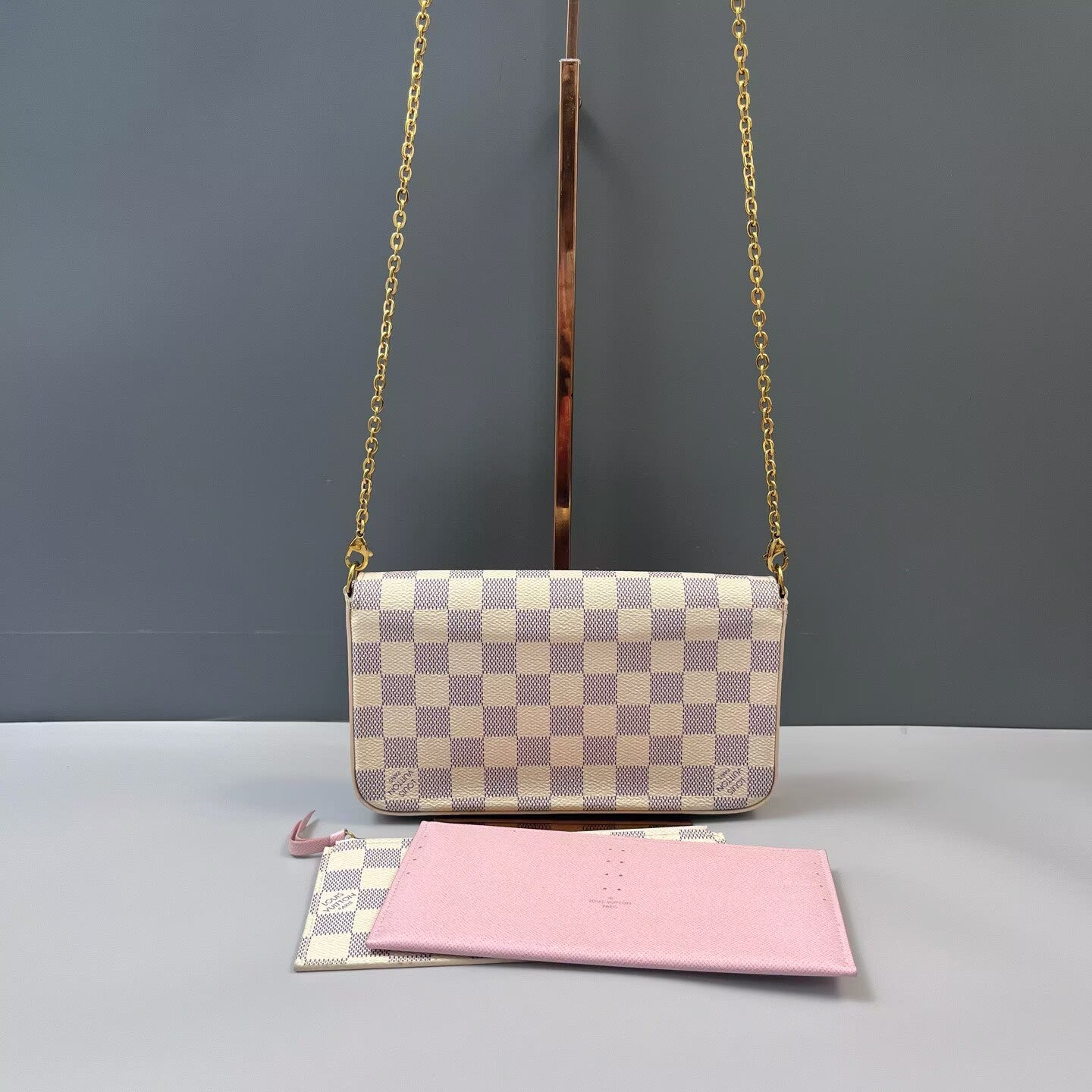 Louis Vuitton - Pochette Félicie - Damier Azur coated canvas with leather trim - White - (mini)