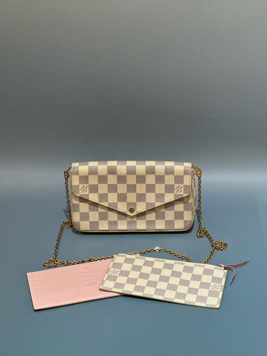 Louis Vuitton - Pochette Félicie - Damier Azur coated canvas with pink leather interior and a pink leather insert - White - (mini)