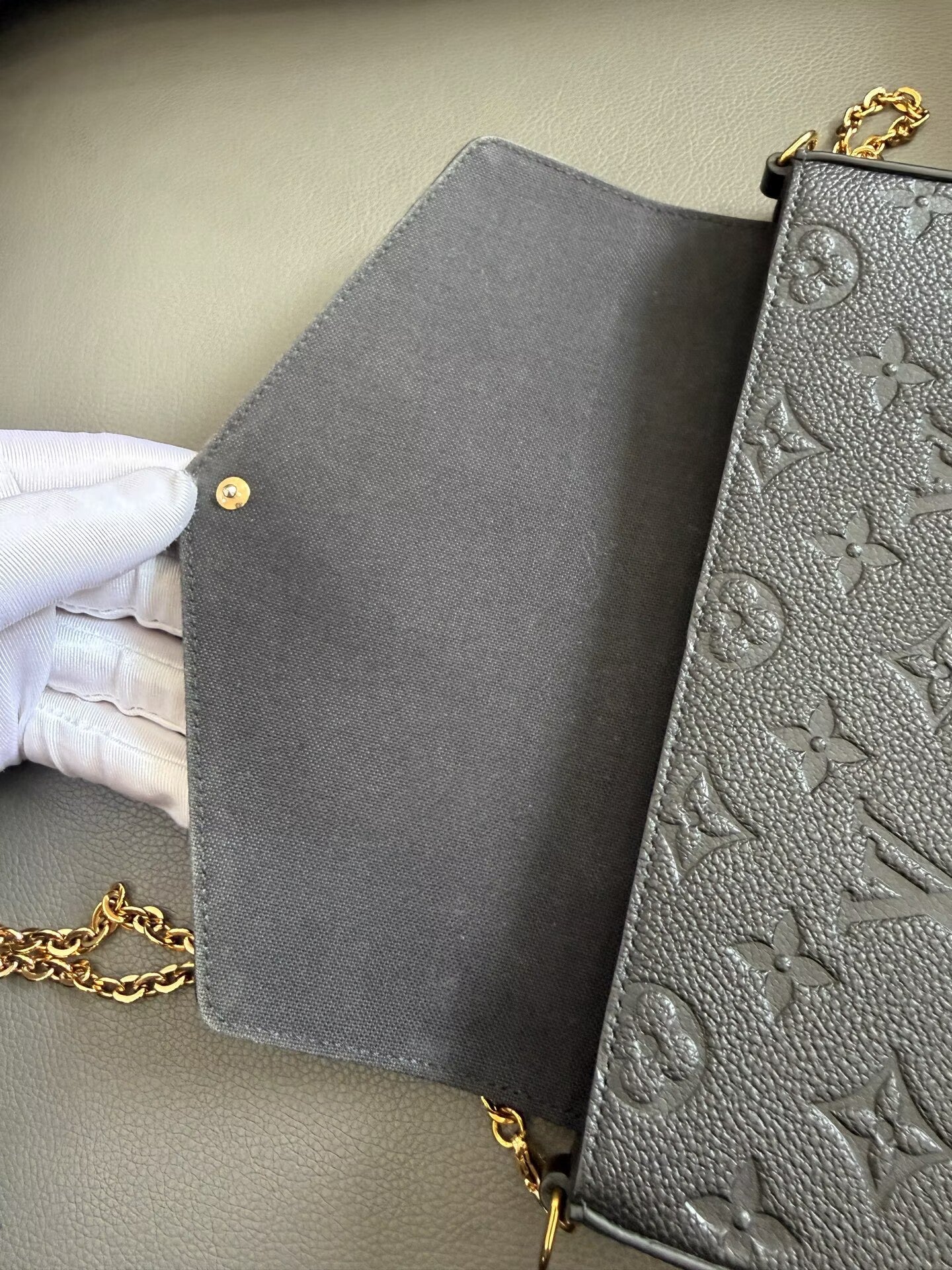Louis Vuitton - Pochette Félicie - Embossed Monogram Empreinte leather - Black - (Small)