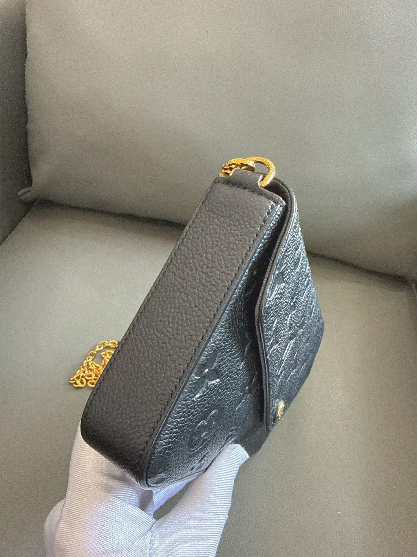 Louis Vuitton - Pochette Félicie - Embossed Monogram Empreinte leather - Black - (Small)