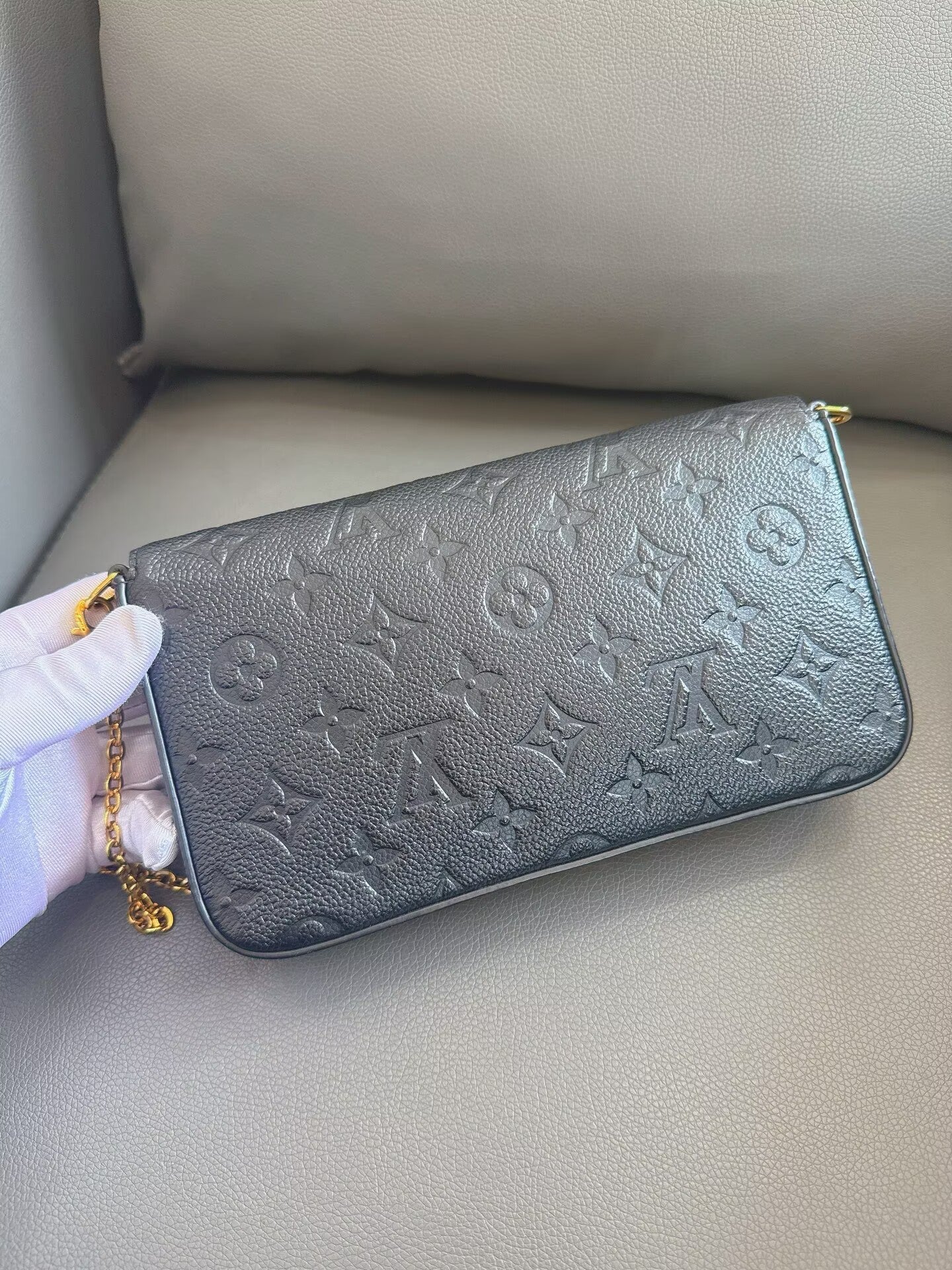Louis Vuitton - Pochette Félicie - Embossed Monogram Empreinte leather - Black - (Small)