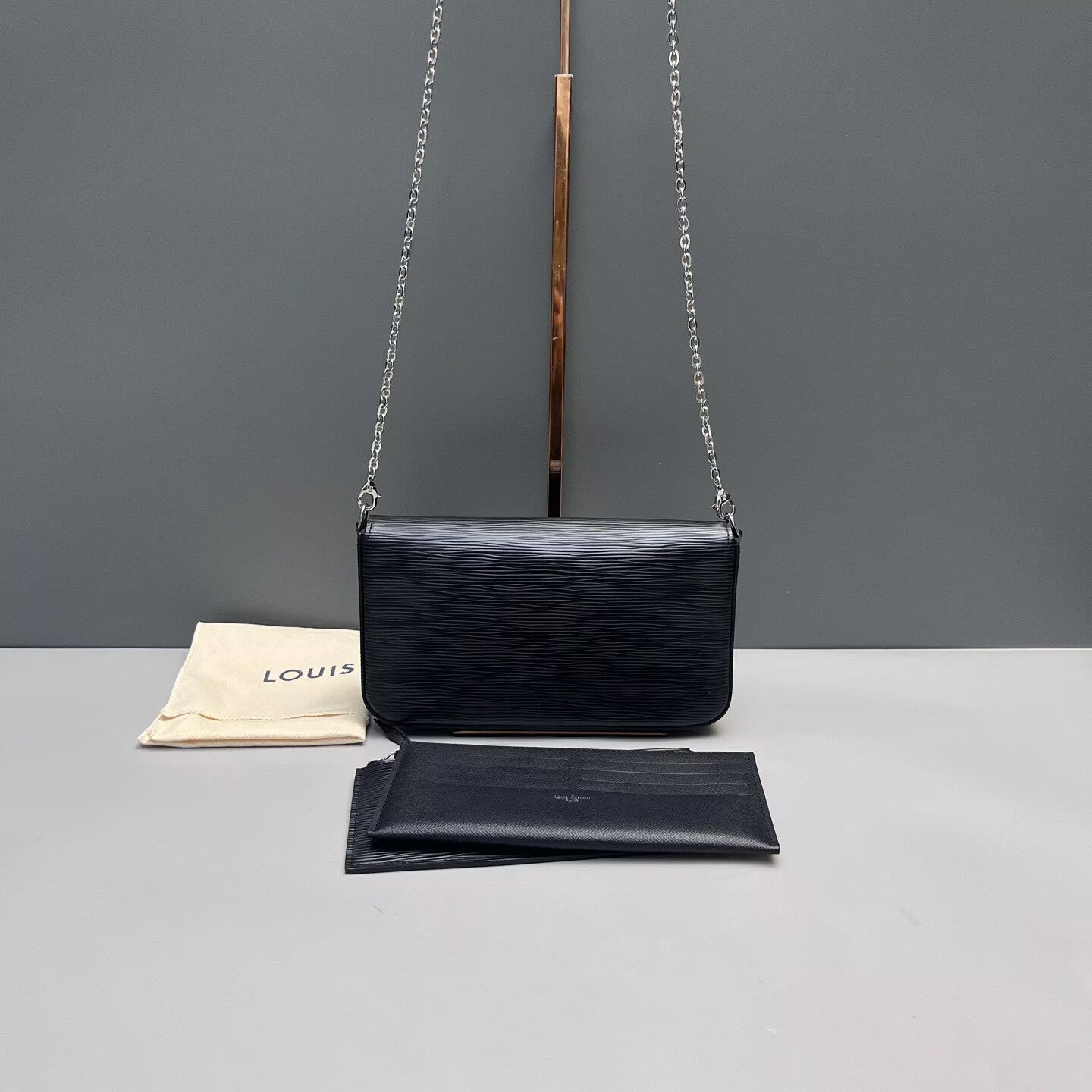Louis Vuitton - Pochette Felicie - Epi leather - Black - (mini)