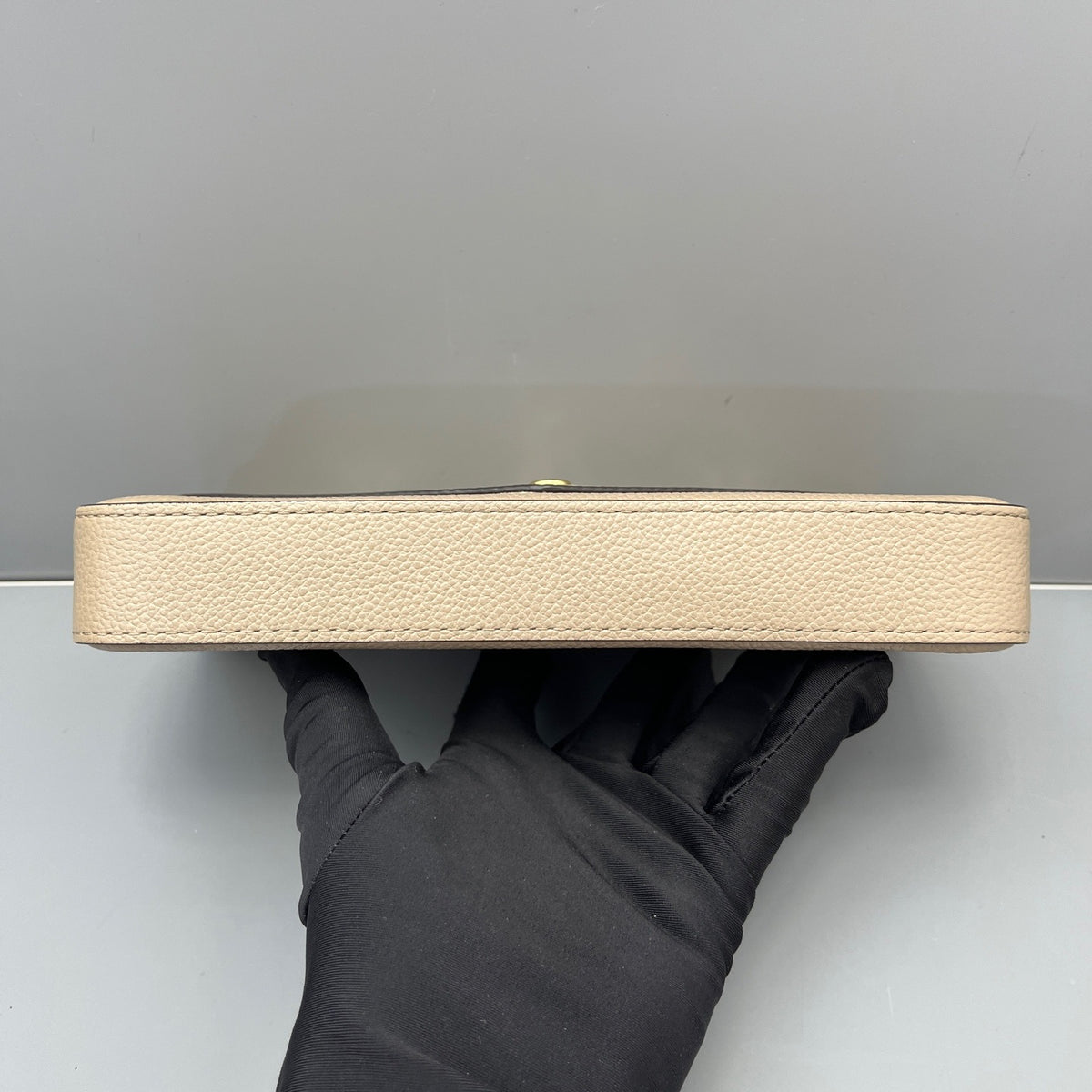 Louis Vuitton - Pochette Felicie - Leather - Grey - (mini)