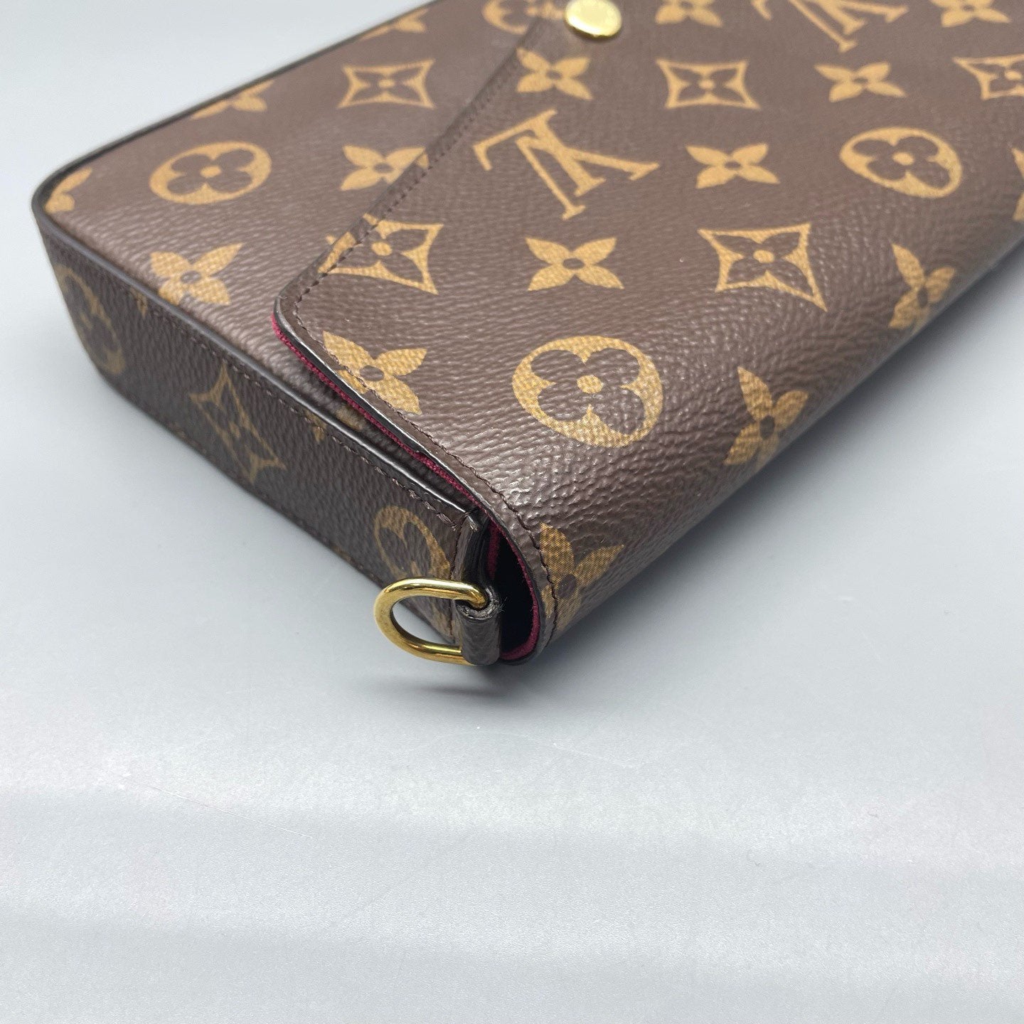Louis Vuitton - Pochette Felicie - Monogram coated canvas and leather - Brown with Red interior - (mini)
