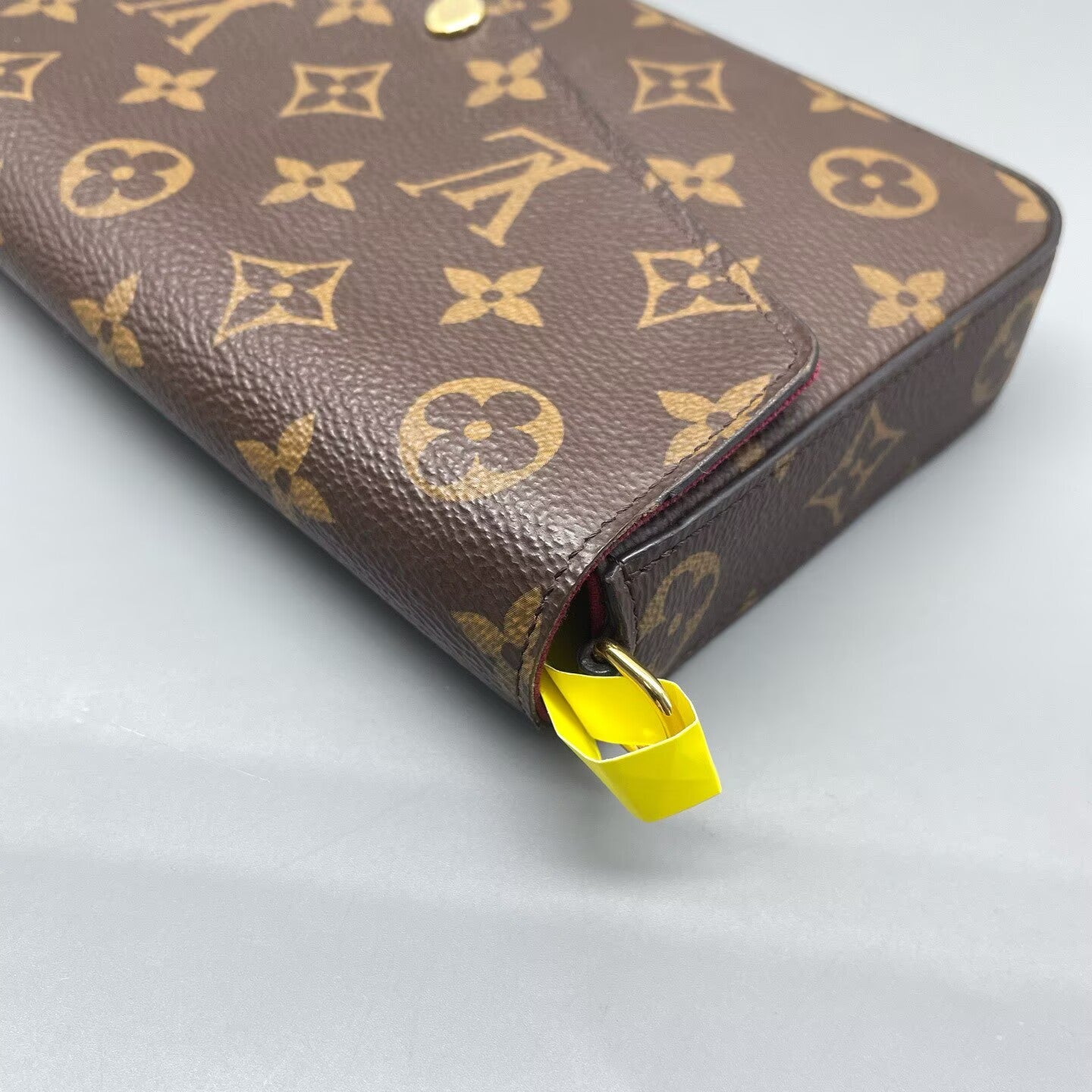 Louis Vuitton - Pochette Felicie - Monogram coated canvas and leather - Brown with Red interior - (mini)