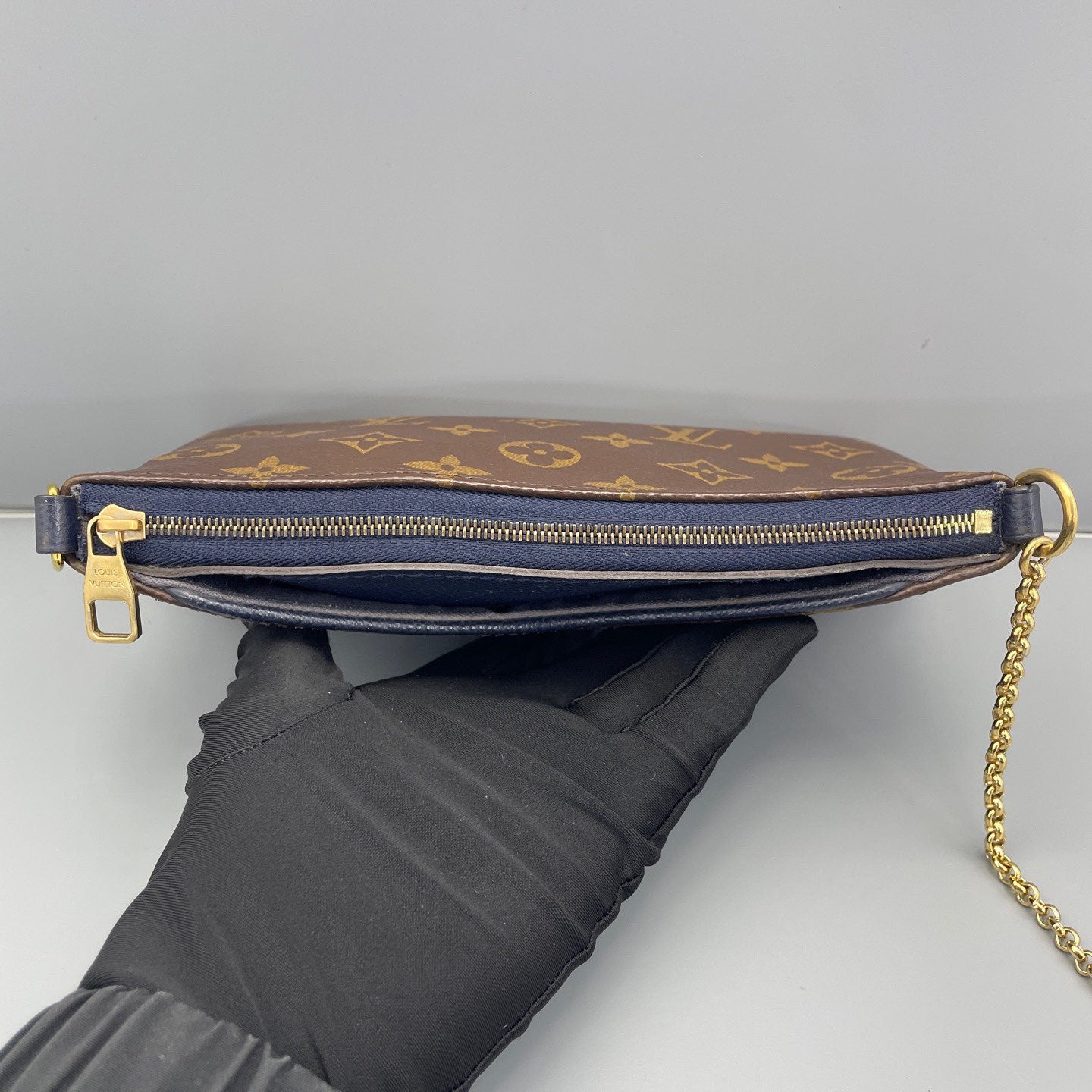 Louis Vuitton - Pochette Felicie - Monogram coated canvas with grained leather trim - Brown and Blue - (mini)
