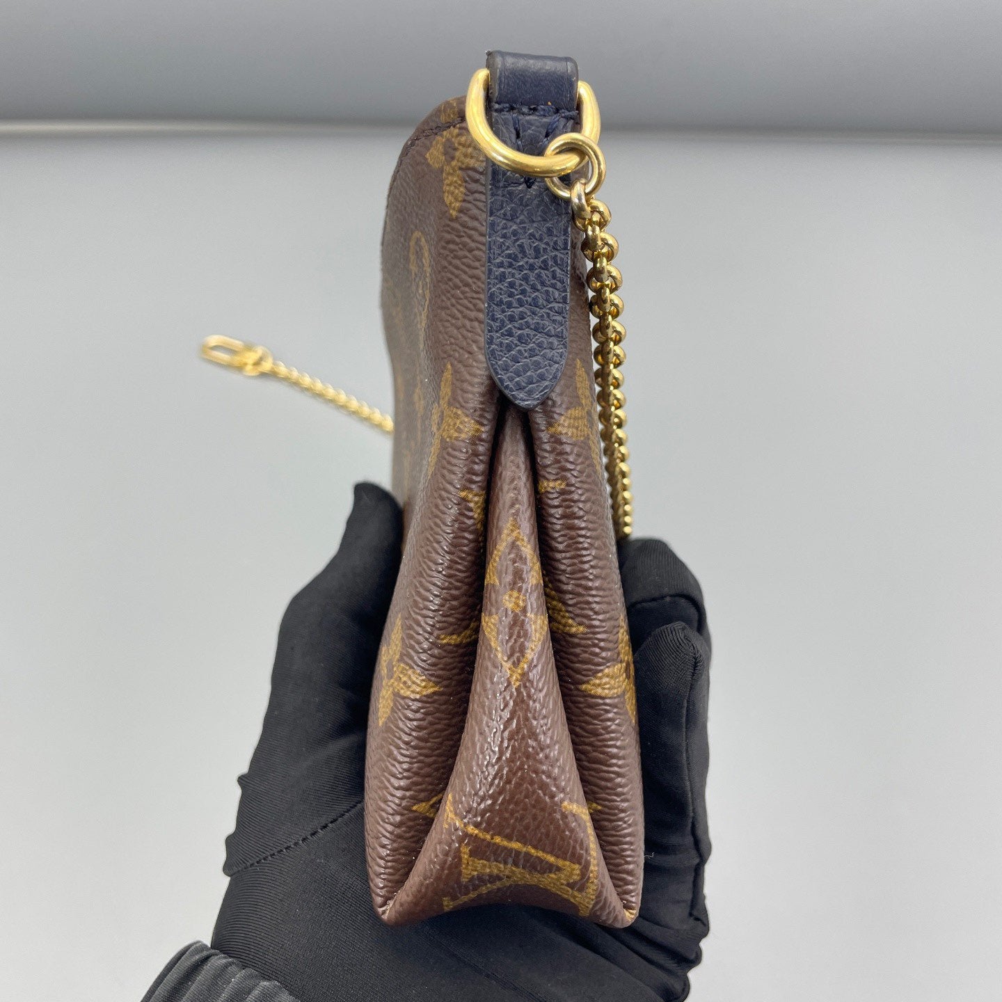 Louis Vuitton - Pochette Felicie - Monogram coated canvas with grained leather trim - Brown and Blue - (mini)